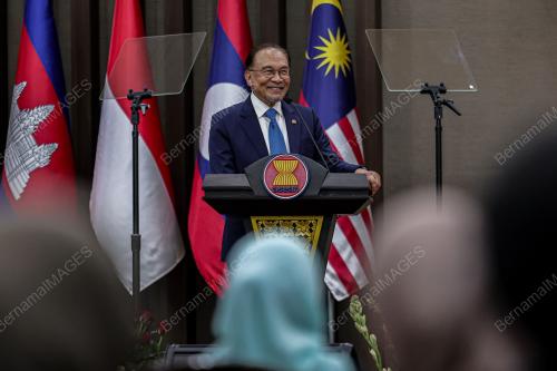 DATUK SERI ANWAR IBRAHIM