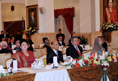 IDN16_04122012_AGONG_JAKARTA