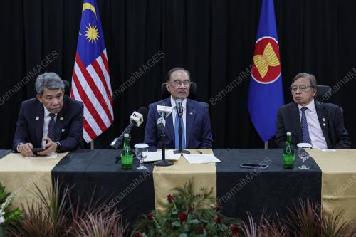 DATUK SERI ANWAR IBRAHIM
