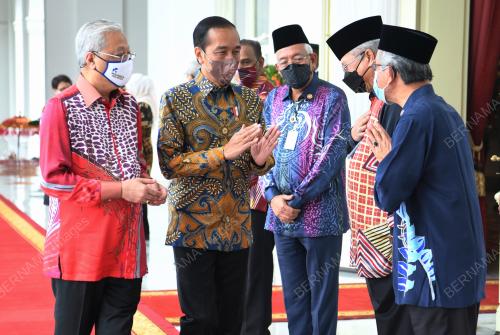 DATUK SERI ISMAIL SABRI YAAKOB