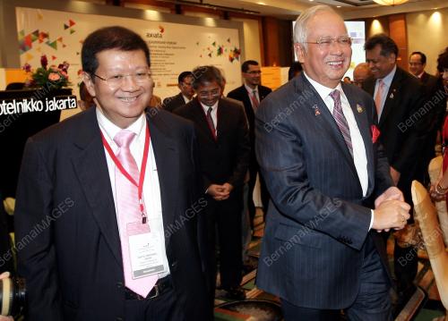 DATUK SERI MOHD NAJIB TUN ABDUL RAZAK
