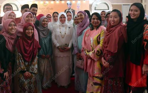 IDN18_26082019_AGONG