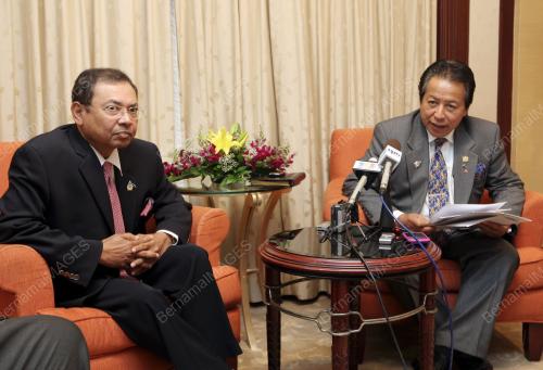 DATUK SERI ANIFAH AMAN