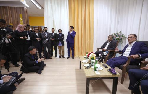 DATUK SERI ANWAR IBRAHIM