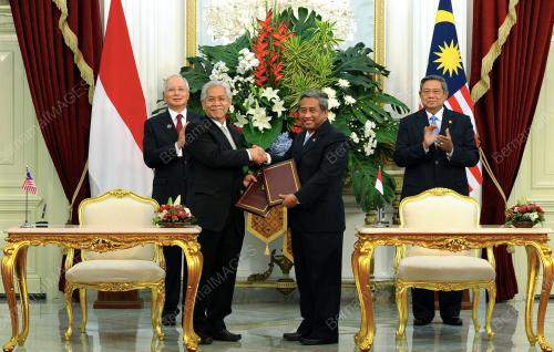 IDN25_19122013_PM
