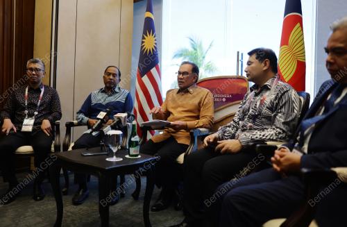 DATUK SERI ANWAR IBRAHIM