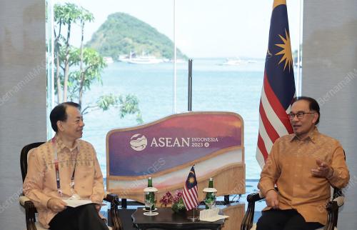 DATUK SERI ANWAR IBRAHIM