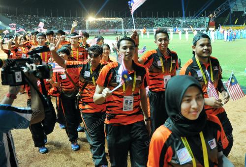 IDN8_21122014_MALAYSIA