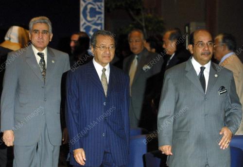 DR MAHATHIR MOHAMAD