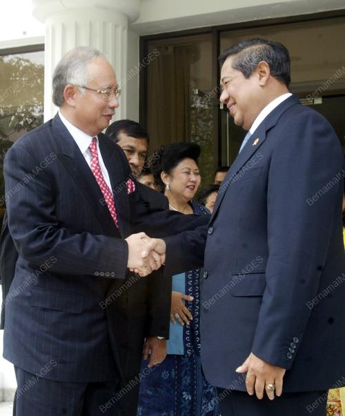 MOHD NAJIB TUN RAZAK