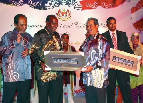 MUHYIDDIN YASSIN
