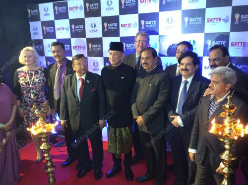IND01_14022017_NAZRI