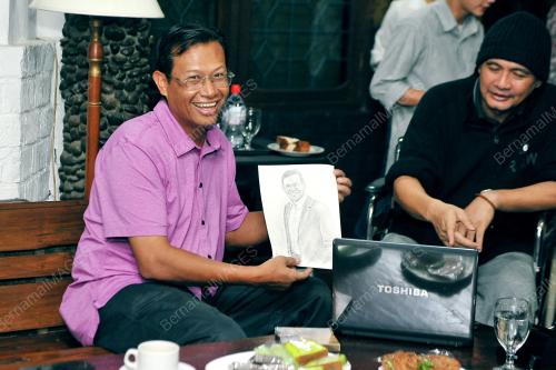 IND01_15062013_SHABERY_POTRET