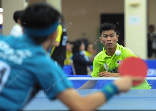 IND02_15122014_LELAKI_PING_PONG