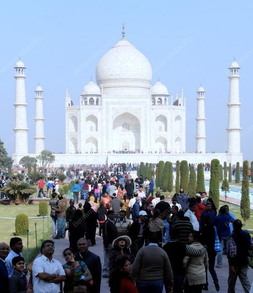 IND02_23122012_TAJ_MAHAL_TUMPUAN