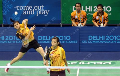 BADMINTON