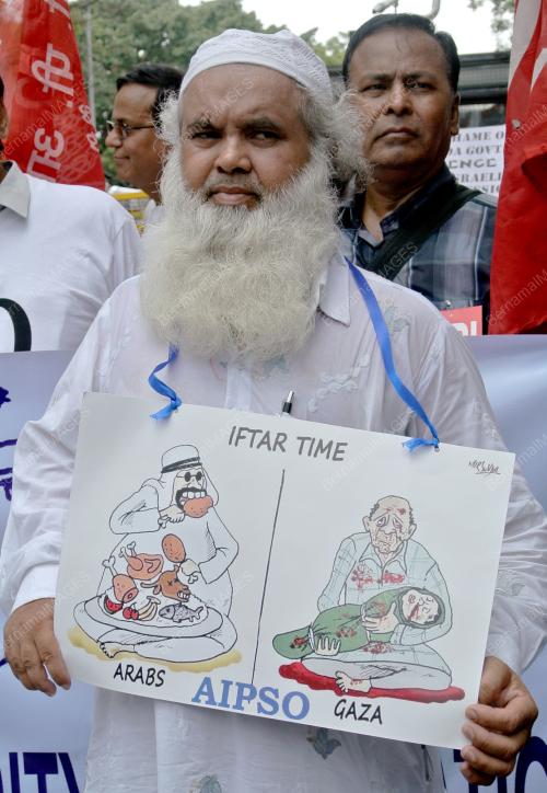 IND03_17072014_PROTEST