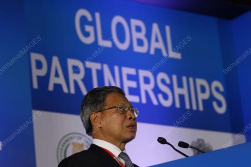 MUSTAPA MOHAMED