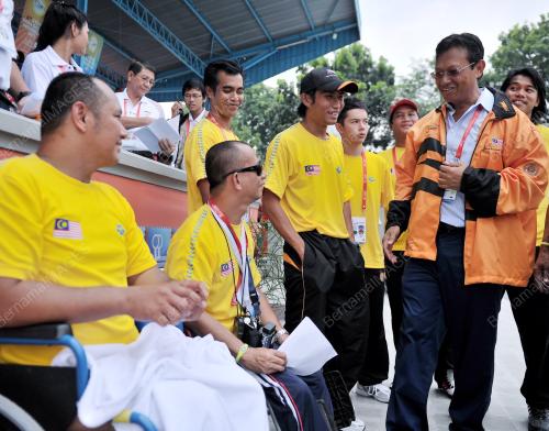 DATUK SERI AHMAD SHABERY CHEEK