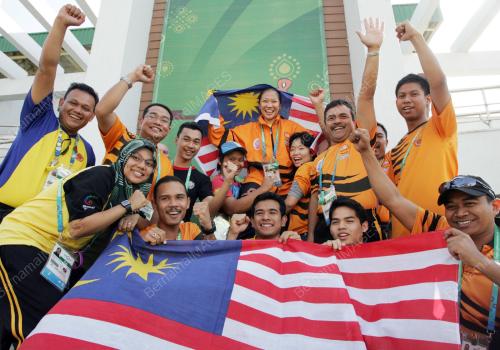 SUKAN KOMANWEL