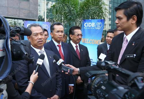 MUHYIDDIN YASSIN