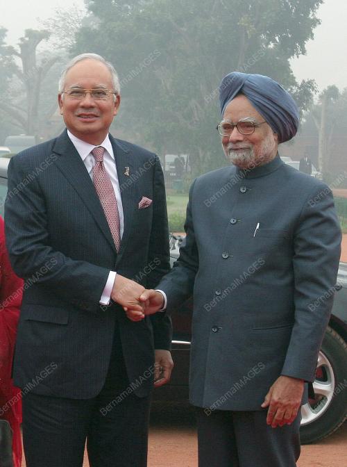 MOHD NAJIB TUN ABDUL RAZAK