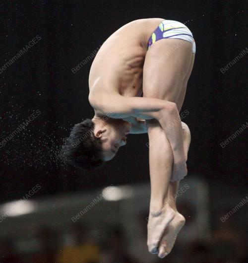 SUKAN KOMANWEL