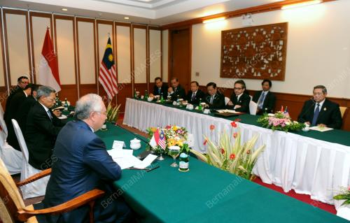 DATUK SERI MOHD NAJIB TUN RAZAK