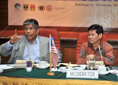 TAN SRI ZAINUDDIN MAIDIN