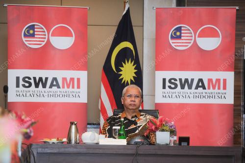 TAN SRI ANNUAR MUSA