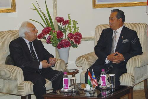 MUHYIDDIN YASSIN