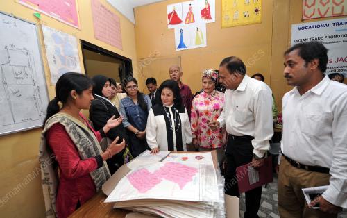 IND11_11012009_ROSMAH