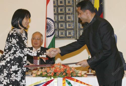 MOHD NAJIB TUN ABDUL RAZAK