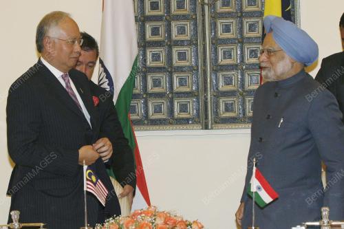 MOHD NAJIB TUN ABDUL RAZAK