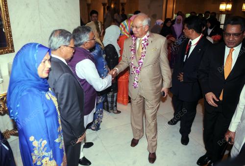 IND25_31032017_VISIT_ARRIVAL