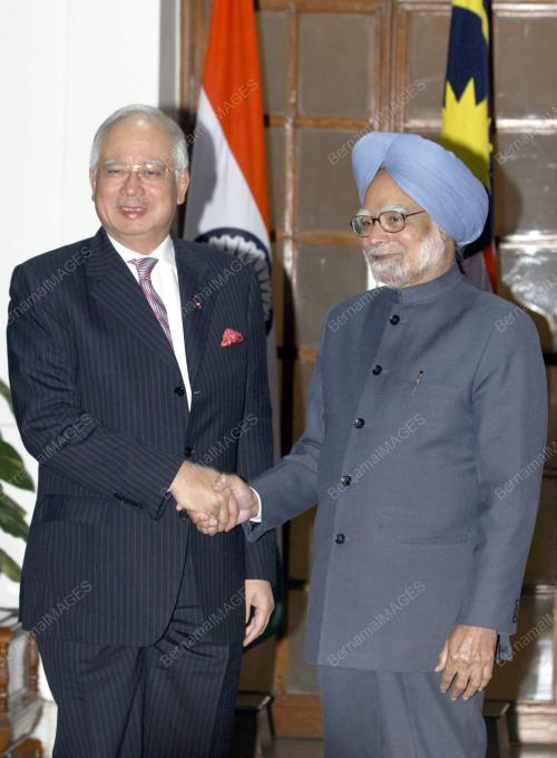 MOHD NAJIB TUN ABDUL RAZAK