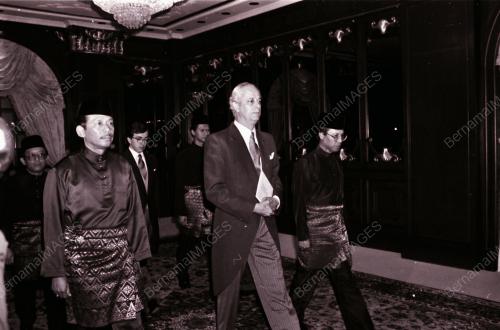 SULTAN AZLAN MUHIBBUDDIN SHAH