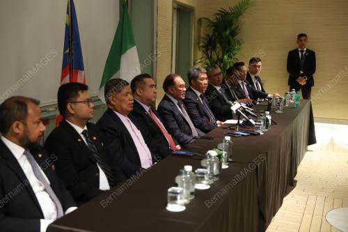 DATUK SERI ANWAR IBRAHIM
