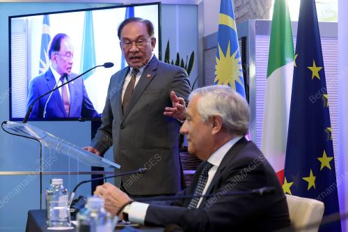 DATUK SERI ANWAR IBRAHIM