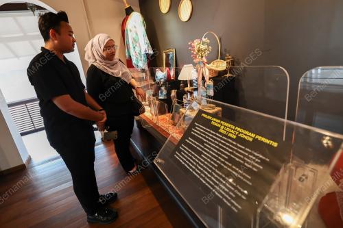 KOMPLEKS WARISAN YAYASAN ABU BAKAR