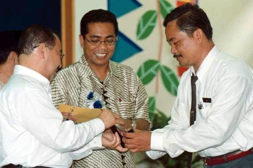 JB01-04_08_2000_SEKOLAH_12012016