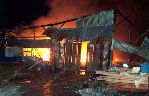 JB01-10_06_2000_GUDANG_HANGUS_08012016