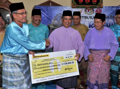 TAN SRI MUHYIDDIN YASSIN