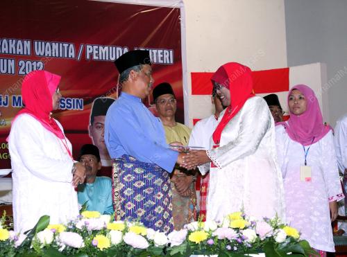JB011_08092012_MUHYIDDIN