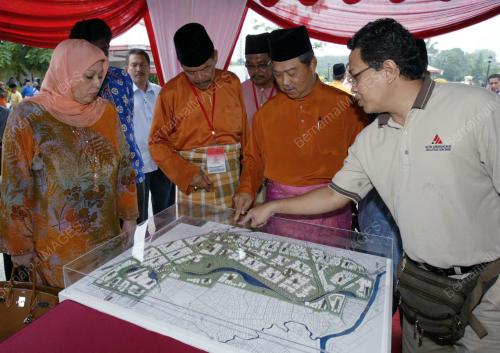TAN SRI MUHYIDDIN MOHD YASSIN
