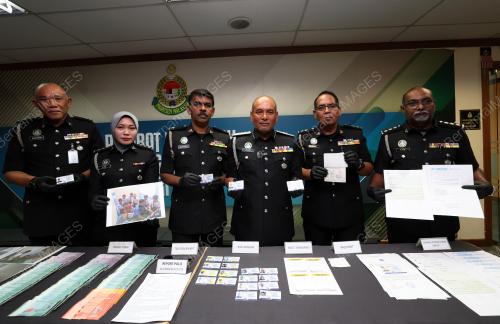 DATUK MOHD RUSDI MOHD DARUS