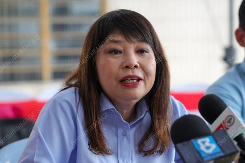 LIM HUI YING