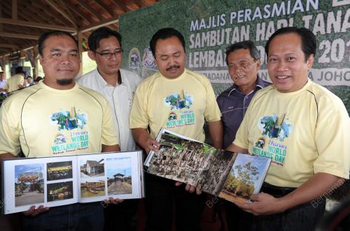 JB01_02022012_PULAU_KUKUP