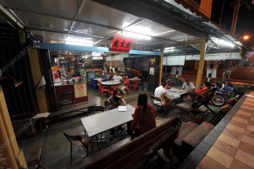 JB01_02052013_KEDAI_KOPI