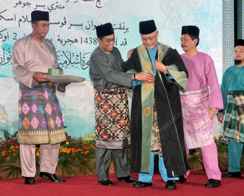 JB01_02102016_MA_AL_HIJRAH